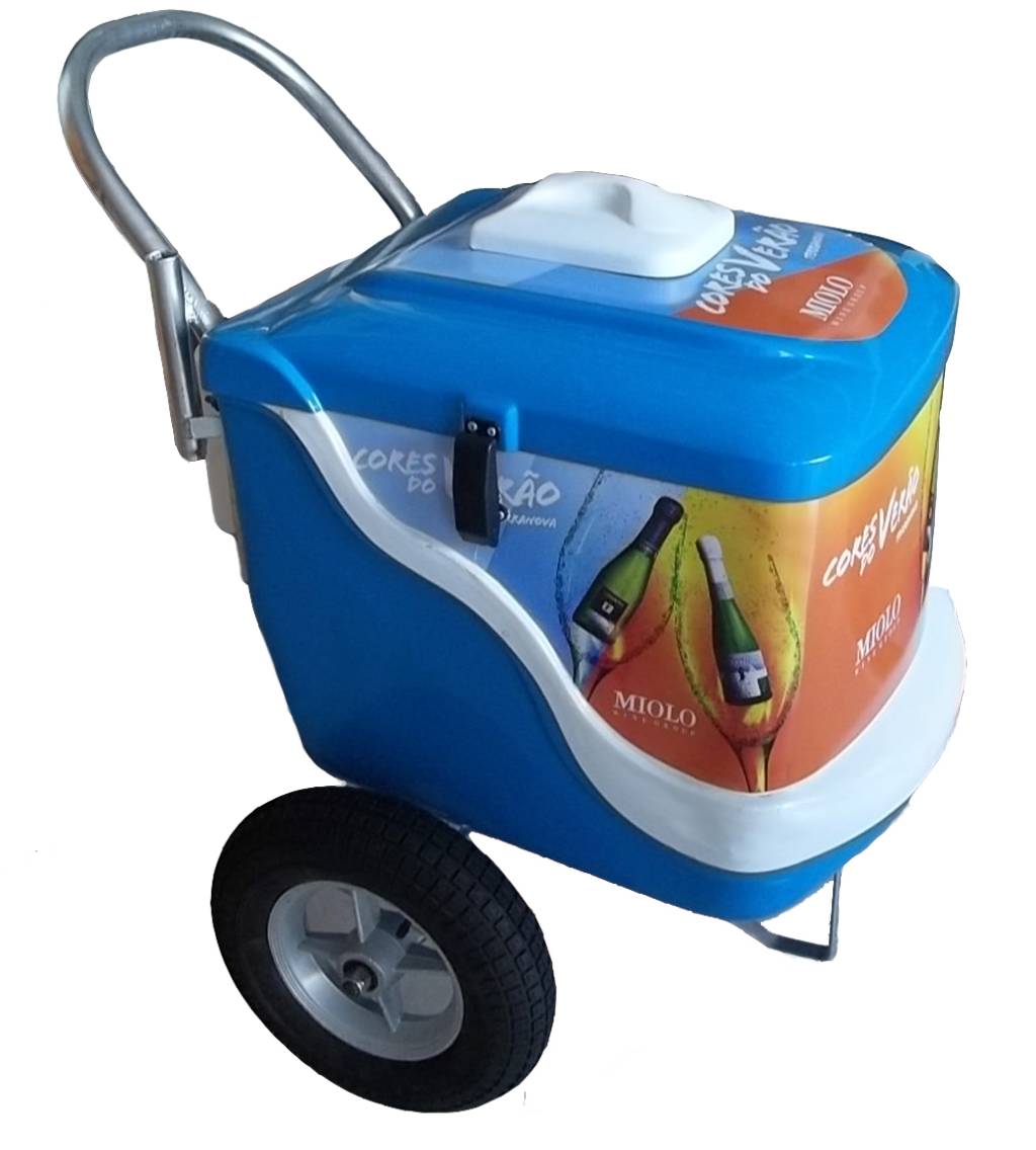 Espumantes nas areias de Búzios