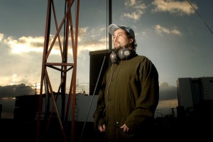 Da Lua olhando para a mesma: uma usina sonora nos pickups