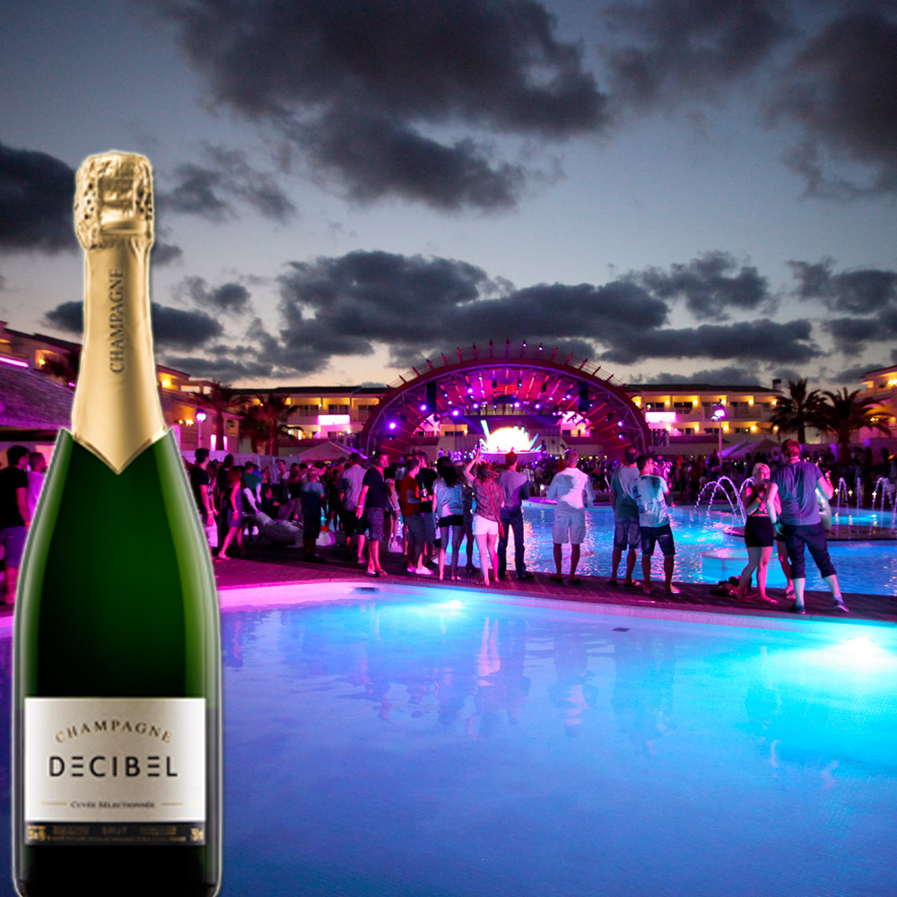 Espumante fermentado ao som de música eletrônica.