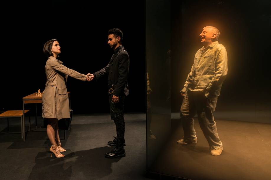 Beije Minha Lápide: elogiado drama é estrelado por Marco Nanini Beije Minha Lápide: elogiado drama é estrelado por Marco Nanini