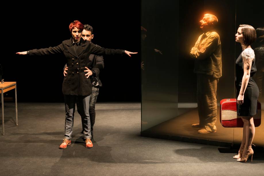 Beije Minha Lápide: elogiado drama é estrelado por Marco Nanini Beije Minha Lápide: elogiado drama é estrelado por Marco Nanini