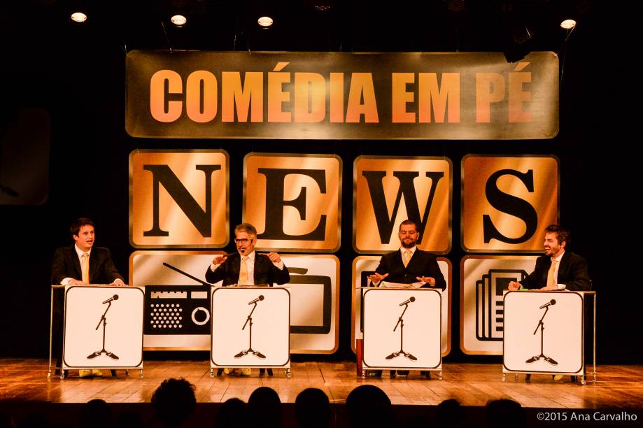 Comédia em Pé News: novo quadro do espetáculo traz notícias da semana comentadas de forma divertida Comédia em Pé News: novo quadro do espetáculo traz notícias da semana comentadas de forma divertida