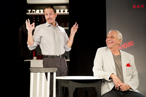 Crítica: Por que Será que as Amamos Tanto?