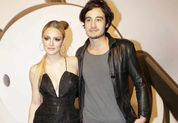 Atriz Isabelle Drummond ajuda o namorado, o músico Tiago Iorc, a emplacar músicas em novelas