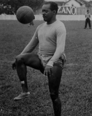 Le&ocirc;nidas deixou sua marca na Copa de 1934, mas s&oacute; brilhou mesmo na edi&ccedil;&atilde;o seguinte, em 1934