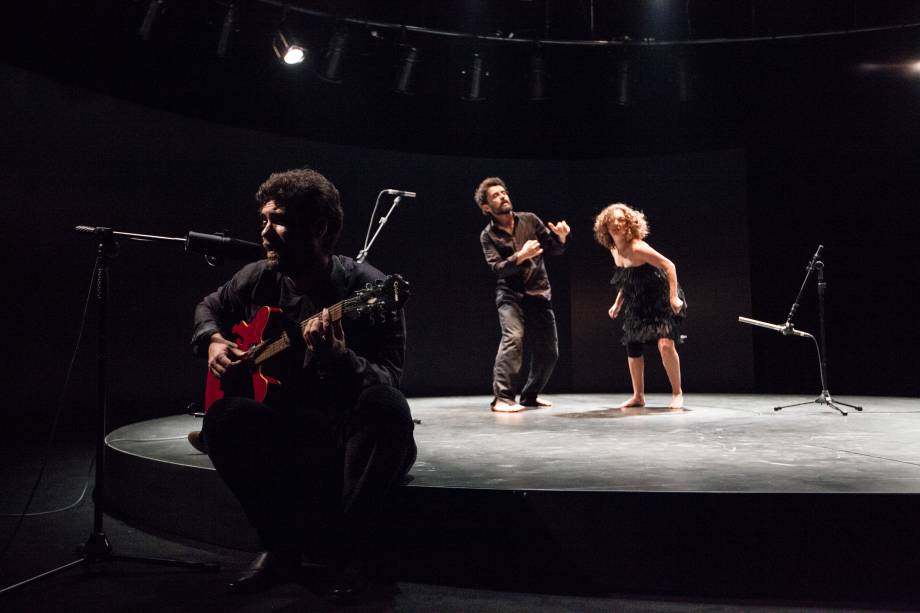 PROJETO bRASIL: trabalho da Companhia Brasileira de Teatro PROJETO bRASIL: trabalho da Companhia Brasileira de Teatro