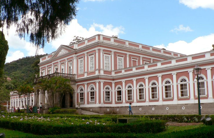 Petrópolis recebe 2ª Edição da Festa Literária da Serra Imperial