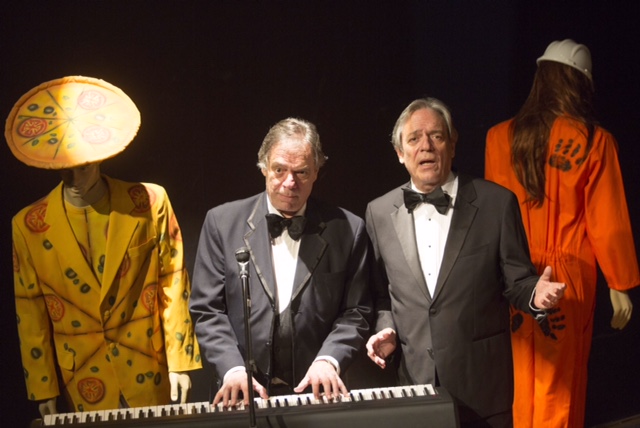 Irmãos Caruso: a crise é um show