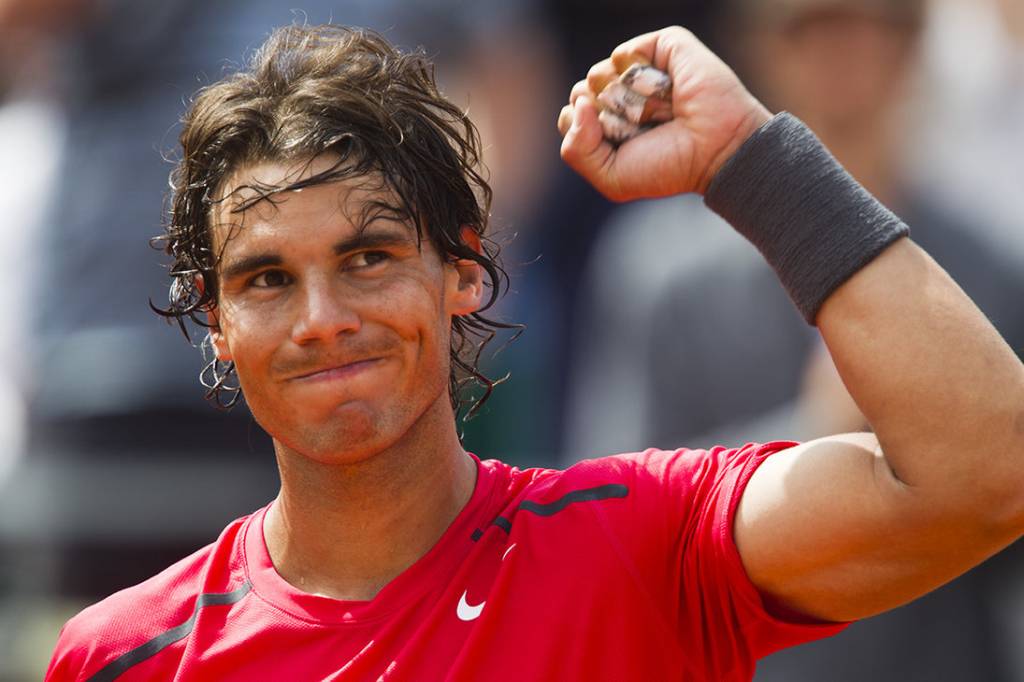 Rafael Nadal chega ao Rio, se hospeda em suíte mais luxuosa de hotel em Copacabana e recebe presentes
