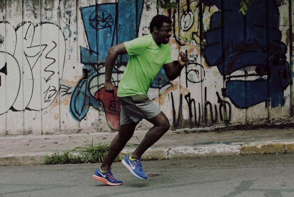 Seu Jorge deixa a vida boêmia e convida cariocas para corrida em Santa Teresa, neste domingo (29)