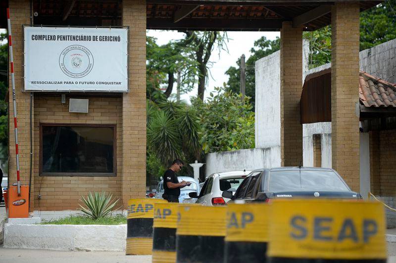 Quatro conselheiros do Tribunal de Contas são levados para Bangu