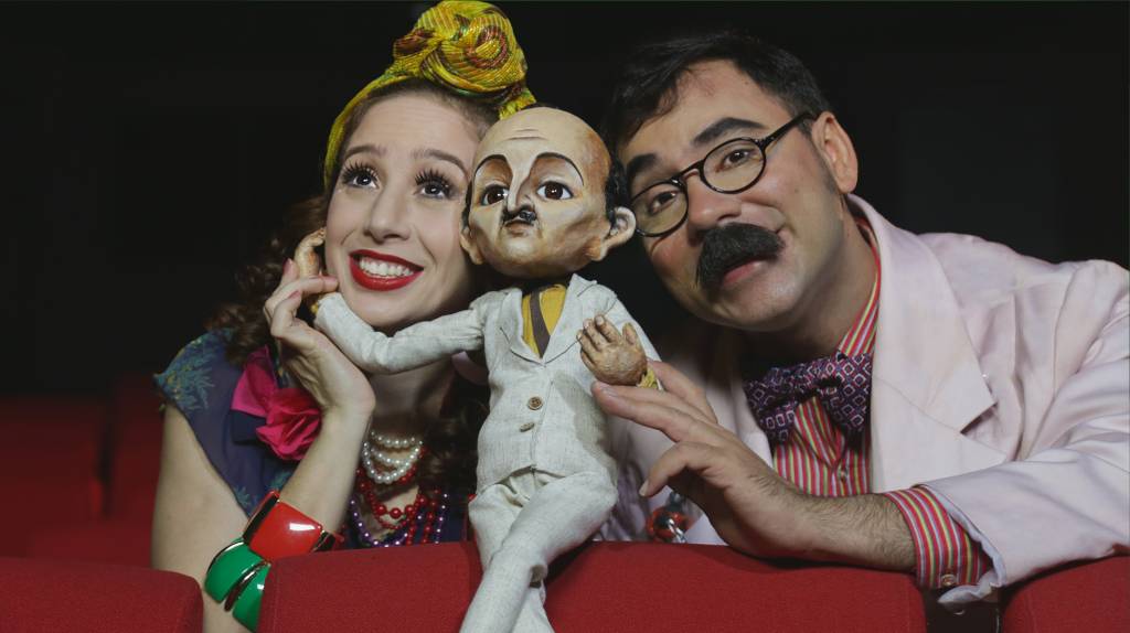 Música em cena: dois infantis levam cantores famosos aos palcos