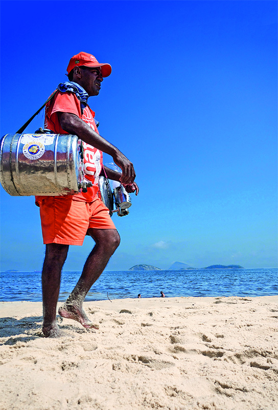 Teste põe à prova os principais quitutes vendidos na praia