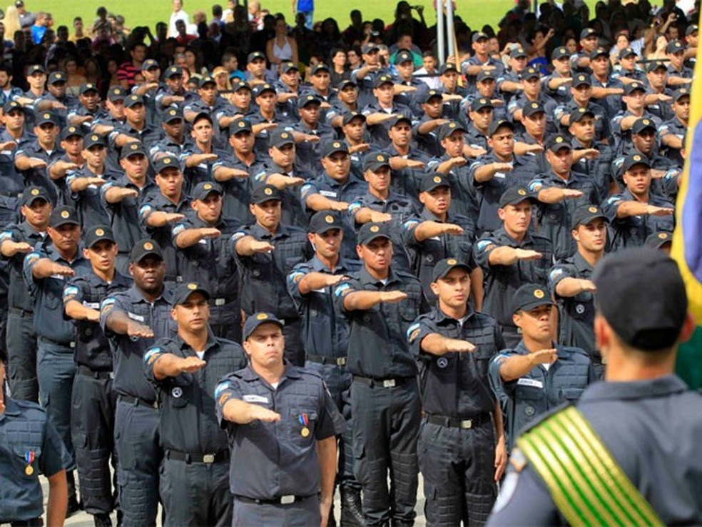 PM do Rio limita vagas de mulheres em concurso para oficiais
