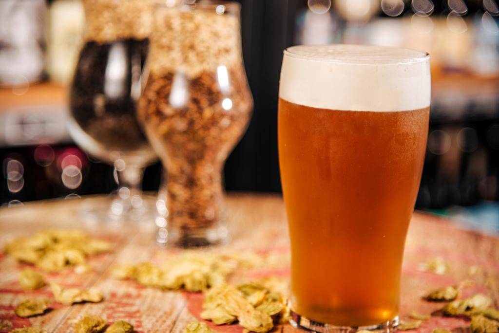 Biergarten aposta em cervejas refrescantes para o verão