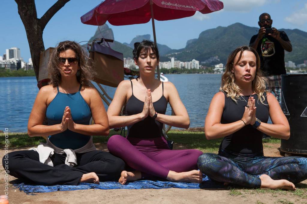 Aulão gratuito de yoga acontece neste sábado (25) na Lagoa