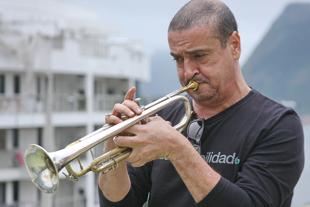 Dois shows para dançar pelo salão