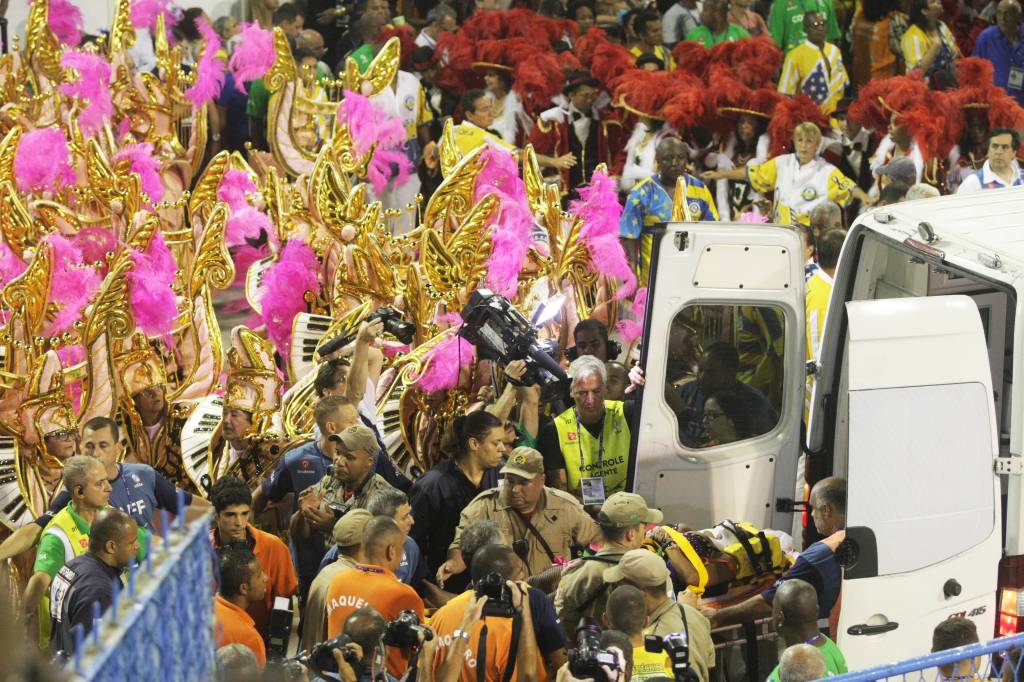 Acidentes no Sambódromo alertam para uma nova gestão do Carnaval