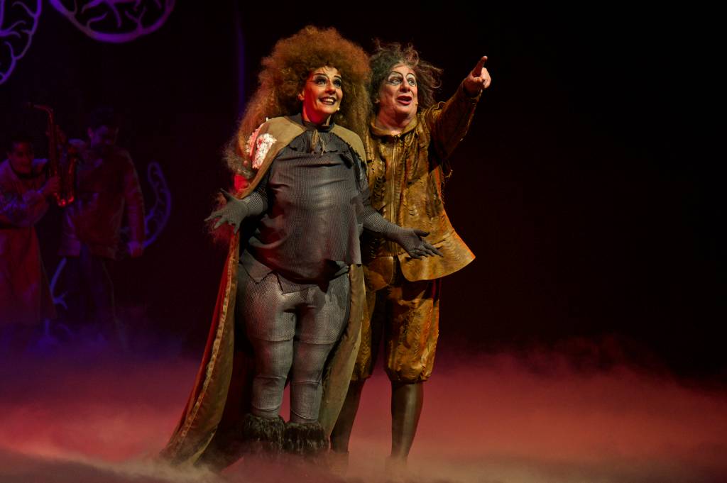 Marco Nanini brilha em peça que celebra seus 50 anos de carreira