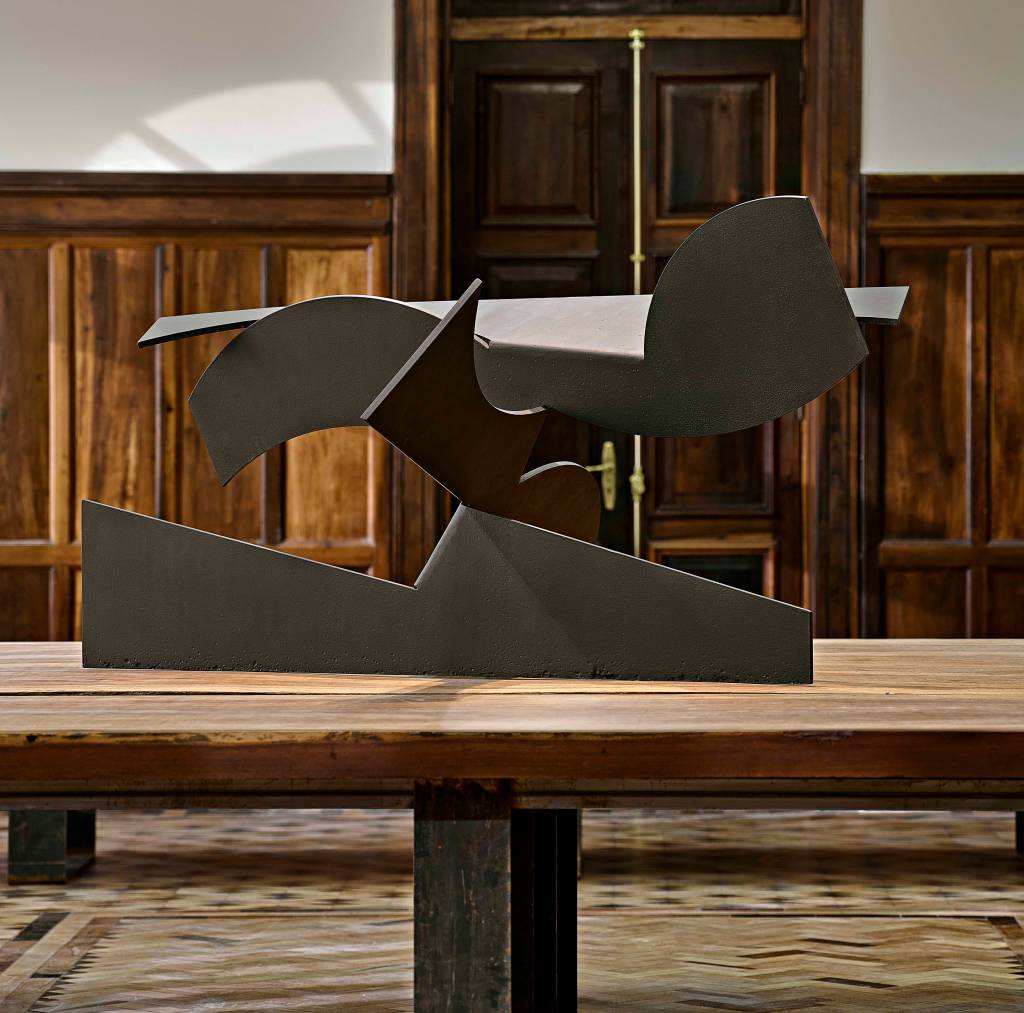 Amilcar de Castro ganha retrospectiva na galeria Silvia Cintra