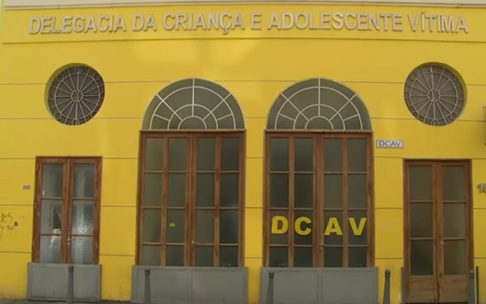 Menor suspeito de participar de estupro coletivo se entrega