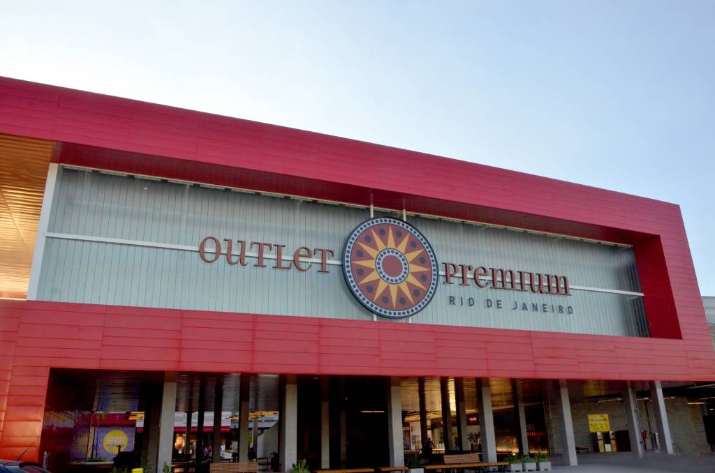 Outlet Premium oferece mais de 60% de desconto