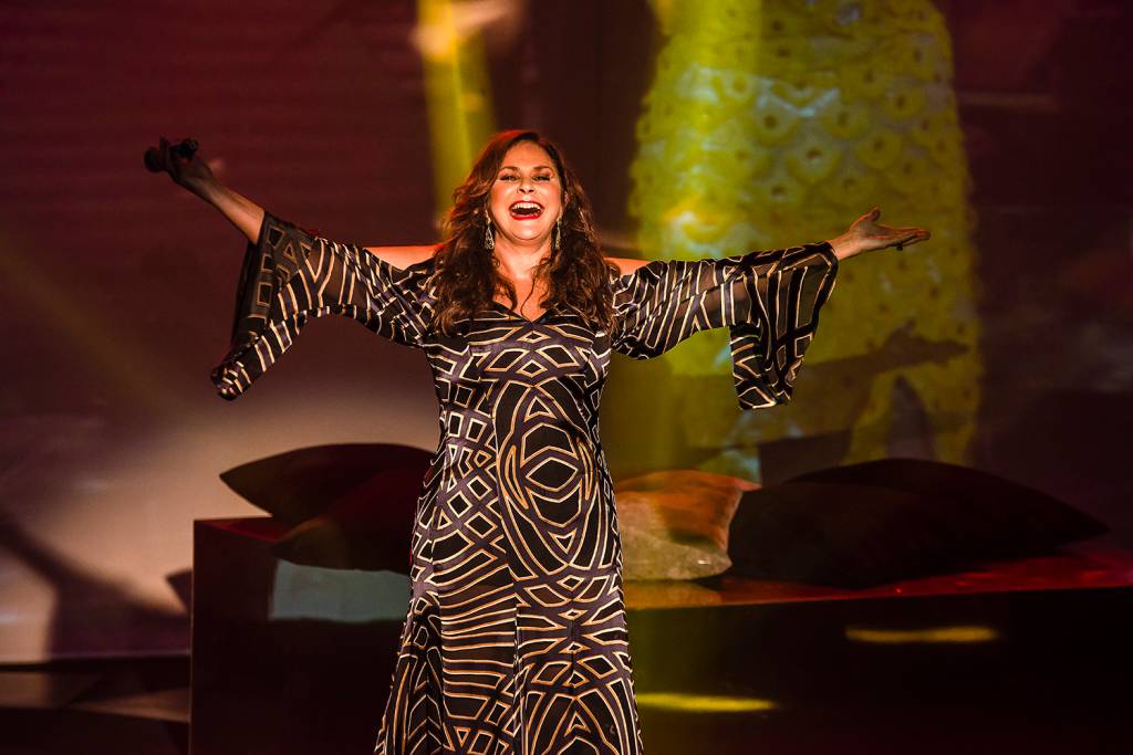 Fafá de Belém abre o Círio de Nazaré 2021 com show no Cristo Redentor