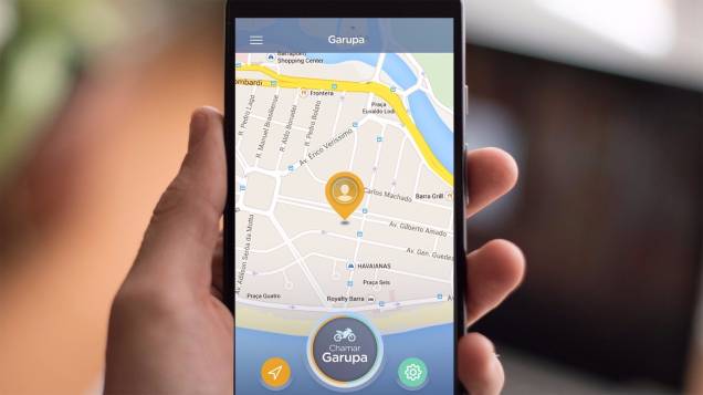 Startups de tecnologia e serviços: o casal e dois sócios apostam em aplicativos como o CredPago, que permite o aluguel de imóveis sem fiador ou seguro-fiança, o Garupa, espécie de Uber para motos, e o Moov, voltado para transportes públicos Startups de tecnologia e serviços: o casal e dois sócios apostam em aplicativos como o CredPago, que permite o aluguel de imóveis sem fiador ou seguro-fiança, o Garupa, espécie de Uber para motos, e o Moov, voltado para transportes públicos