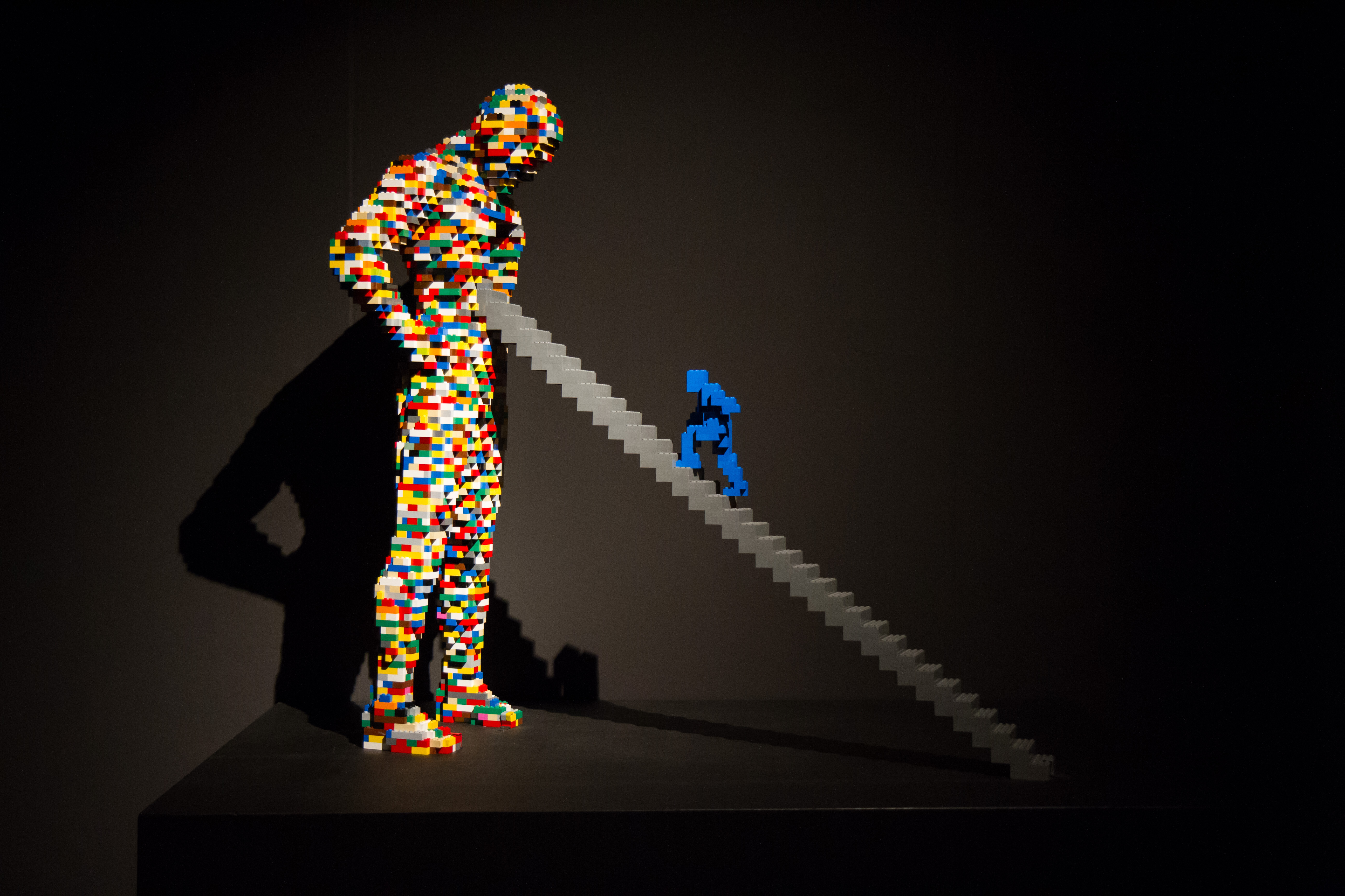 O artista Nathan Sawaya fala sobre a exposição do lego
