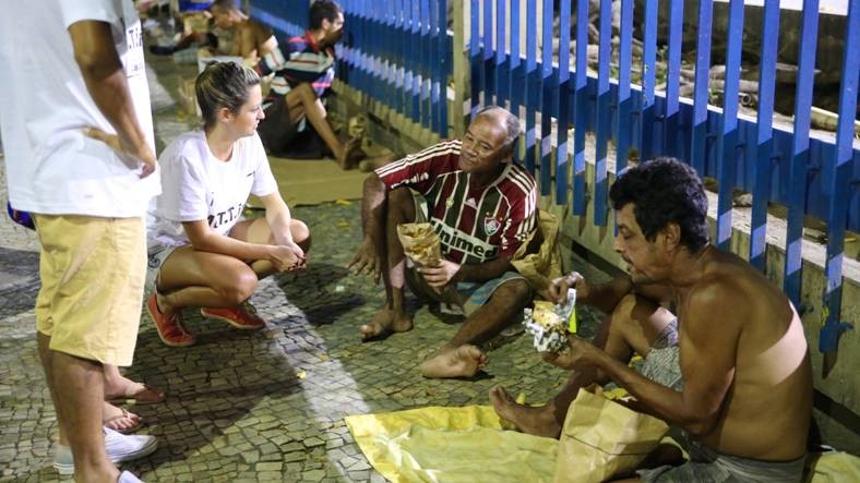 T.T. Burger convoca voluntários para mutirão