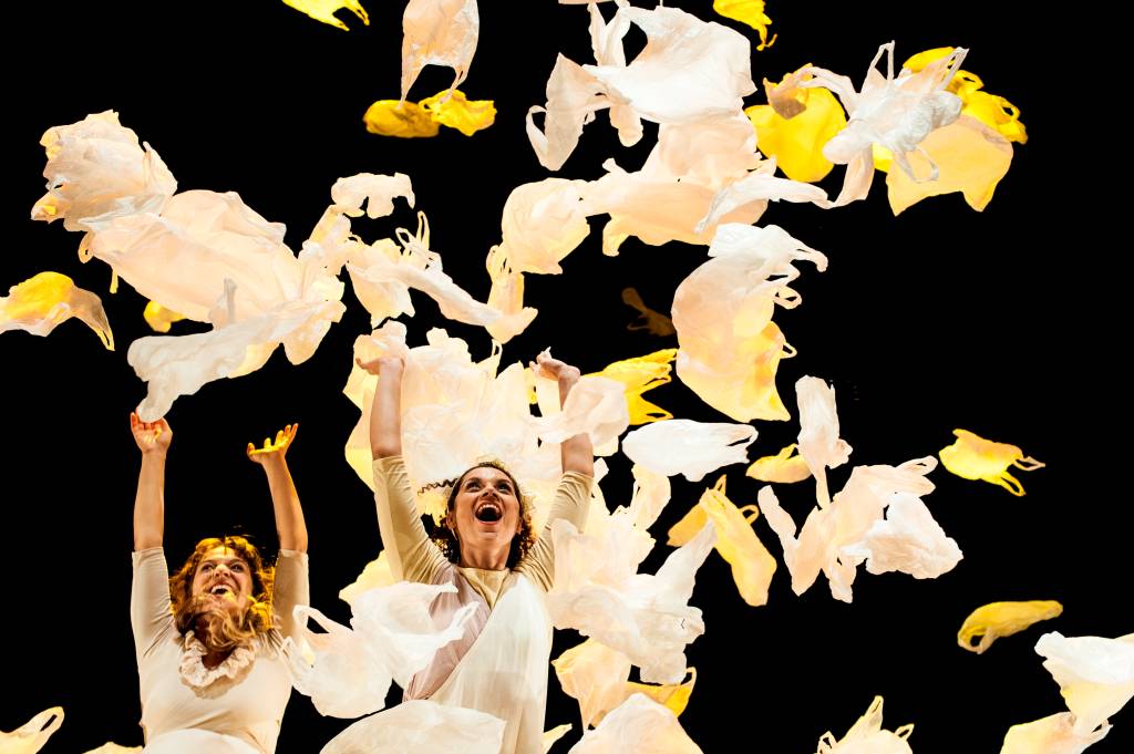 Caixa Cultural apresenta Achadouros — Teatro para Bebês