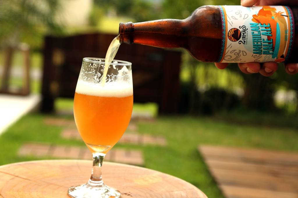 Pão de Açúcar e Extra dão desconto em bebidas nesta sexta (15) 