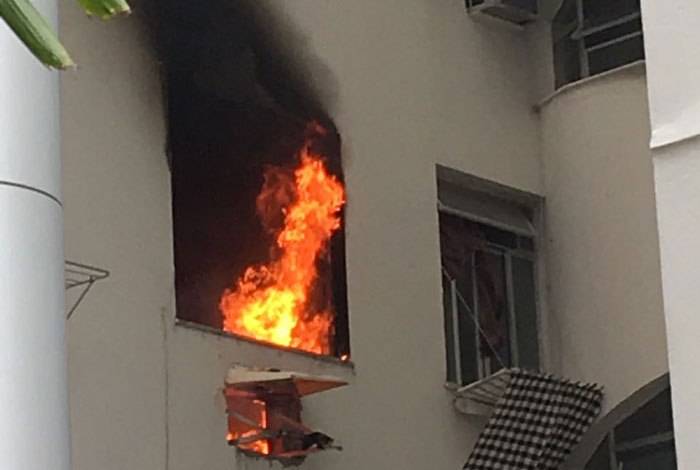 Explosão em apartamento deixa uma pessoa ferida em Botafogo