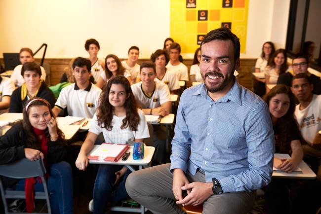 Vítor Lima Educação