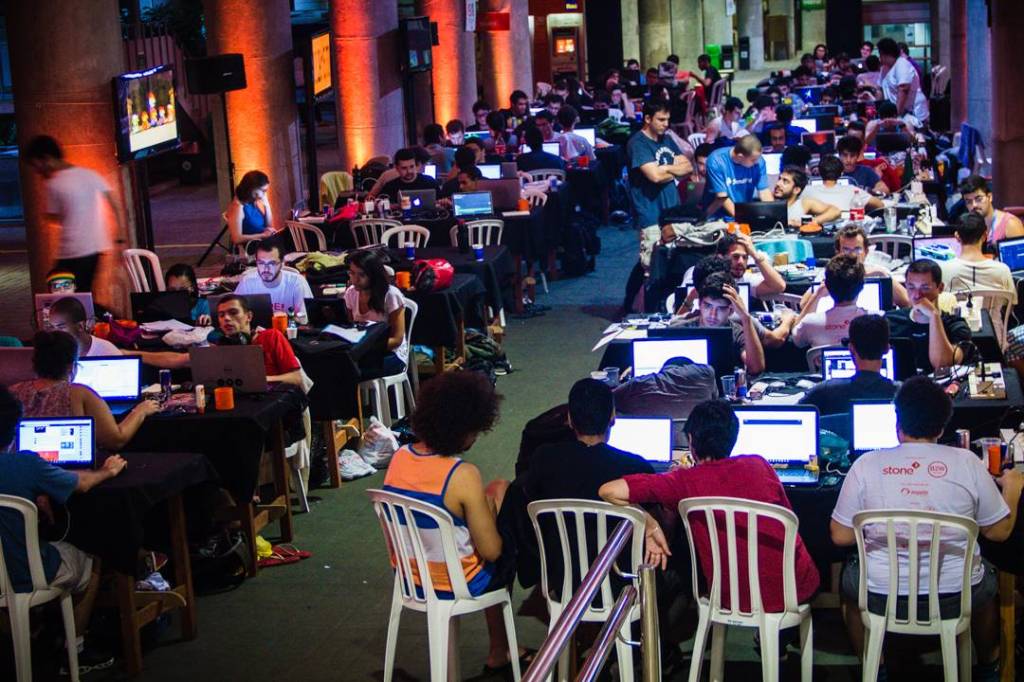 PUC realiza festival de tecnologia neste mês