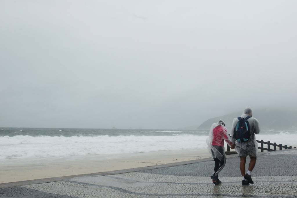 Rio permanece em Estágio de Atenção por causa da chuva