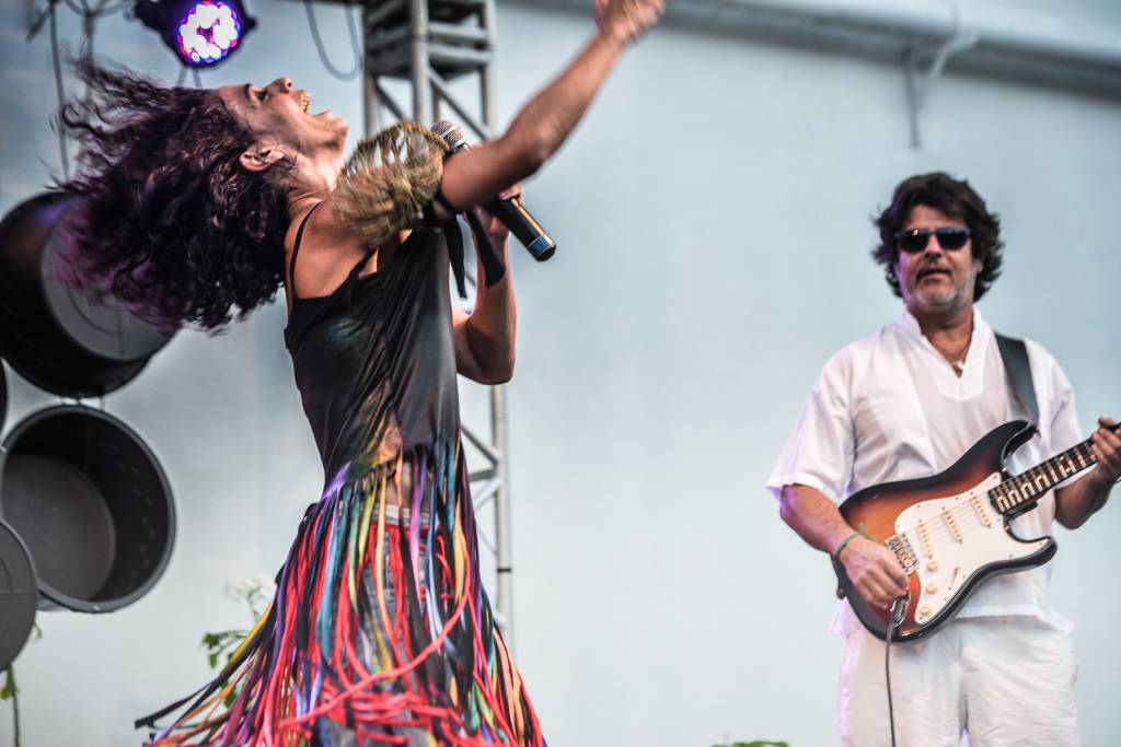 Tropicália inspira peça estrelada pela bailarina Ana Paula Bouzas