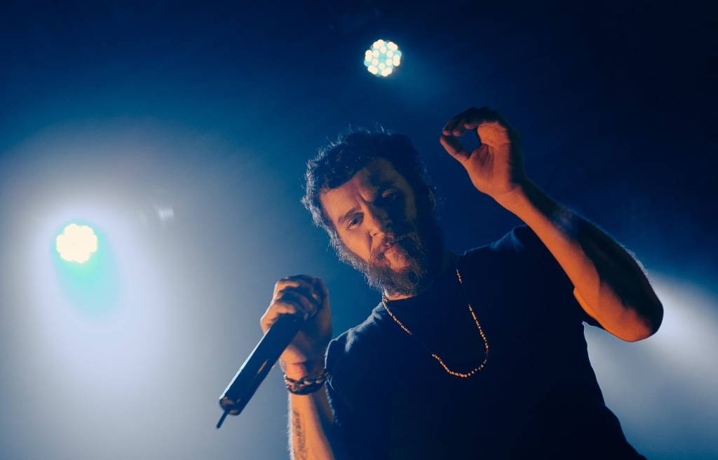 Anelis Assumpção divide a noite com Otto no Circo Voador