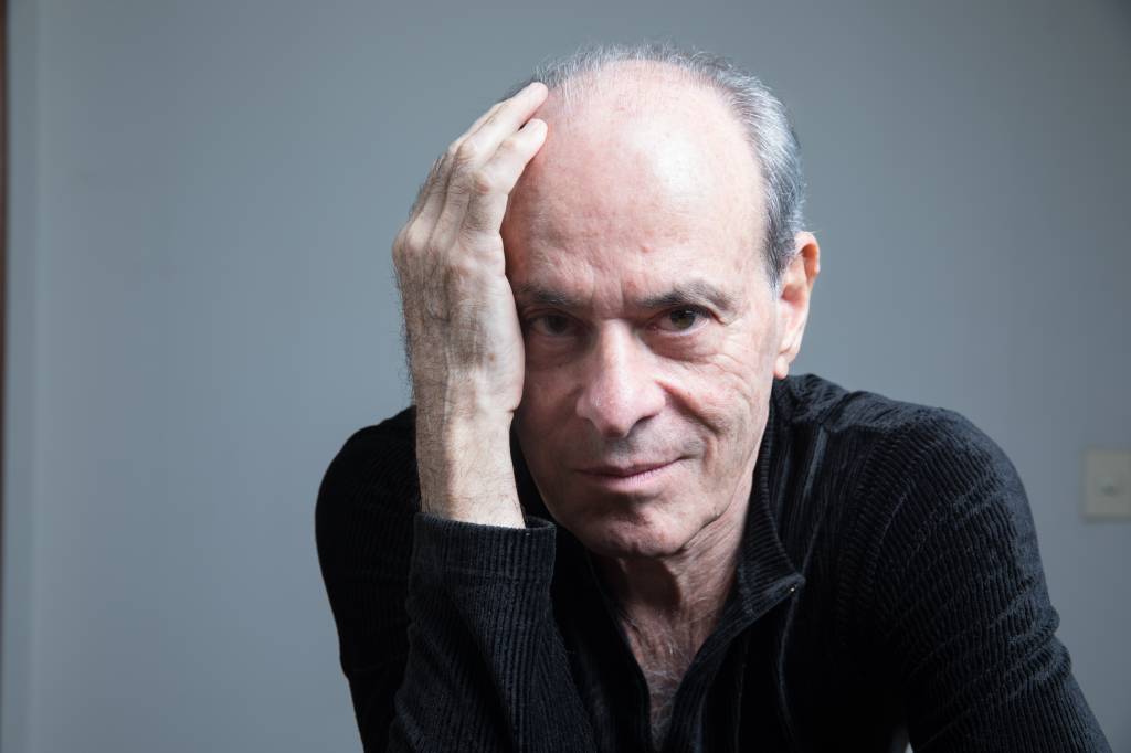 Ney Matogrosso debate, pela 1ª vez, o livro “Vira-lata de raça” (2018)