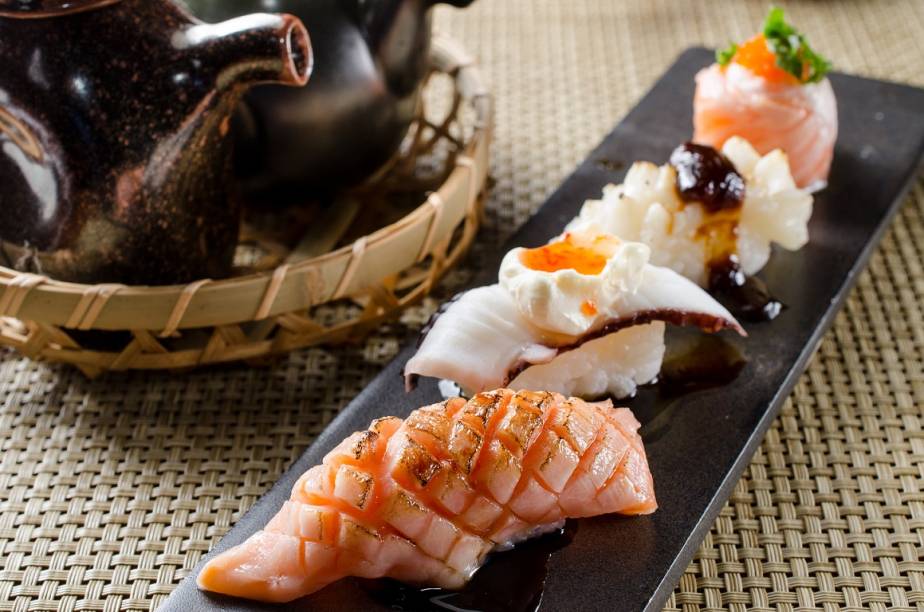 Espececiaisdo chef Nao Hara s&atilde;o atra&ccedil;&atilde;o do servi&ccedil;o do Japa B