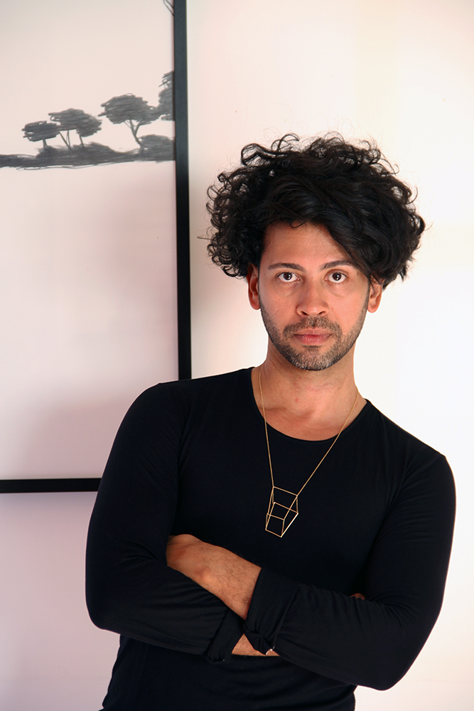 Designer de joias faz sucesso após vencer processo contra Farm