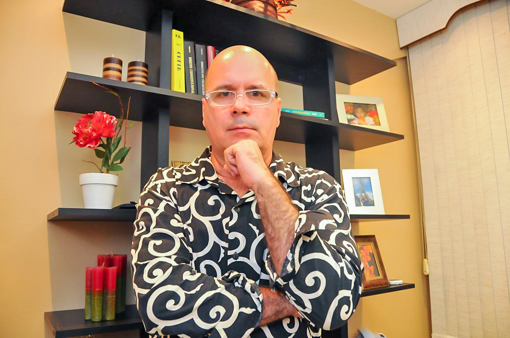 Dono de bufê declara guerra à mulher de Crivella