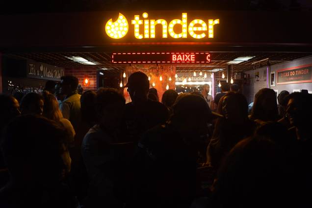Estande do Tinder: um dos mais concorridos do Rock in Rio Estande do Tinder: um dos mais concorridos do Rock in Rio