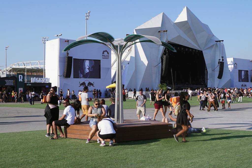 Rock in Rio 2017: onde recarregar o celular na Cidade do Rock