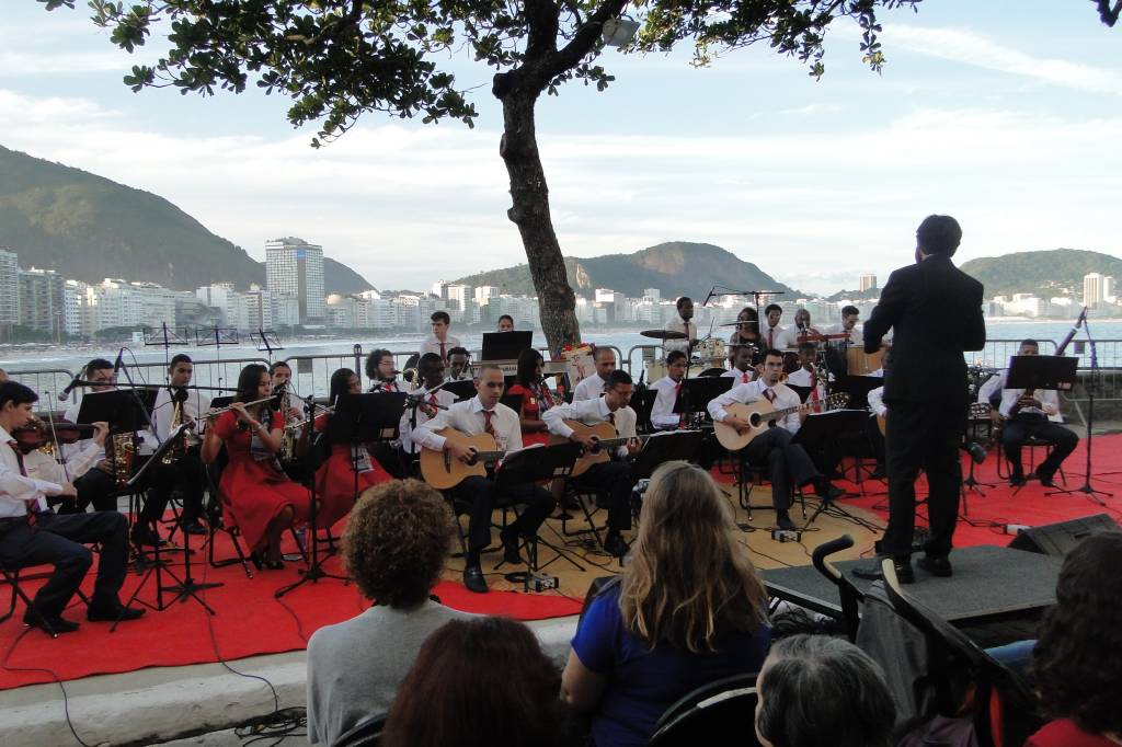 Copacabana recebe show 0800 com crianças do The Voice Kids