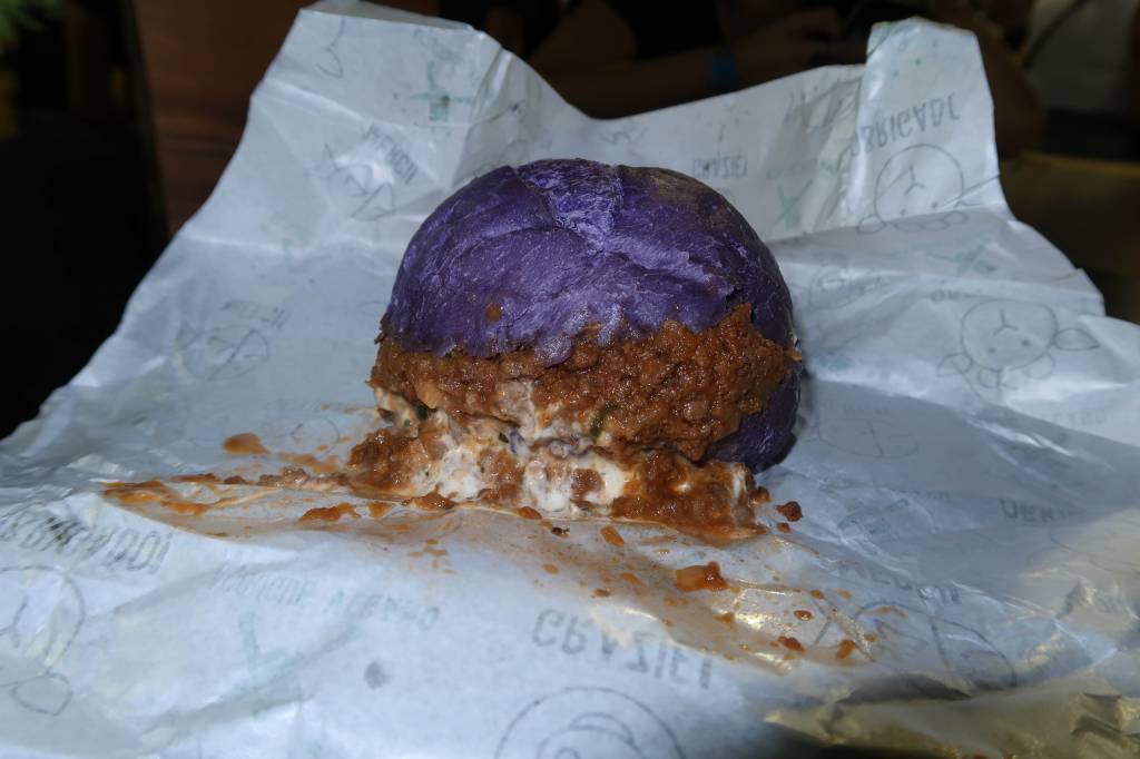 Carnívoro avalia sanduíche vegano do Rock in Rio 2017