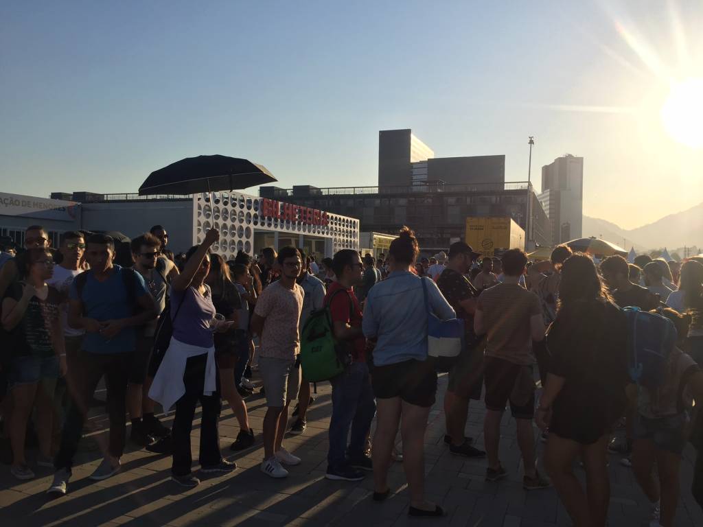 Rock in Rio 2017: fila para bilheteria chega a 2 horas