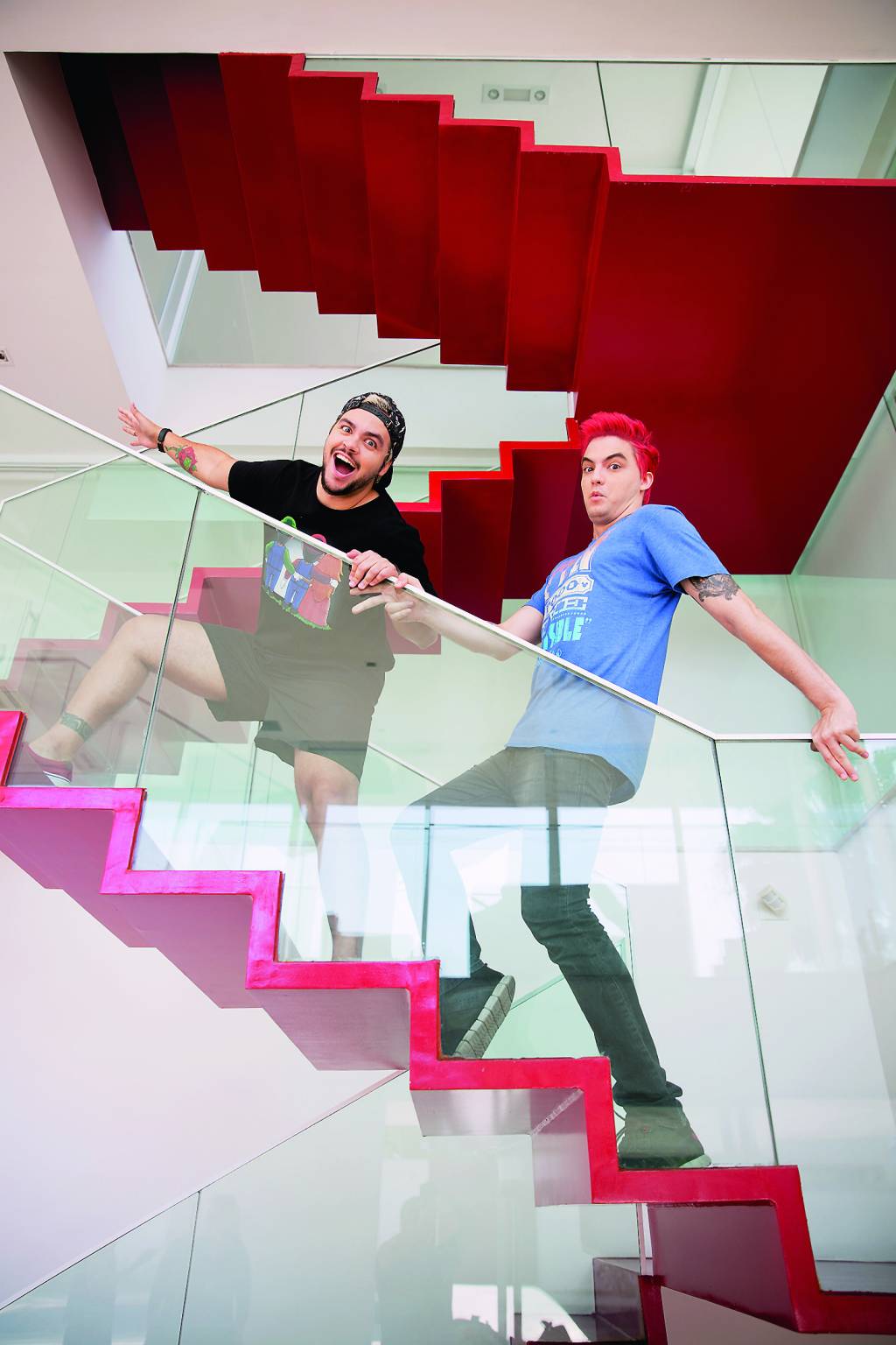 Livros de Luccas e Felipe Neto entram em pré-venda