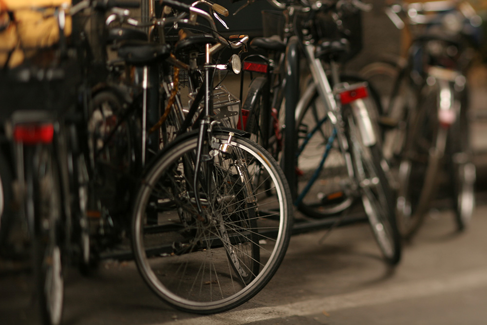 Pedalada noturna comemora o Dia Mundial sem Carro