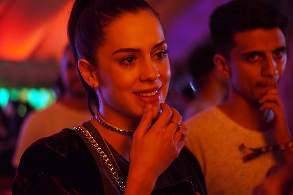 “Meu sonho é cantar no Rock in Rio um dia”, diz Sophia Abrahão